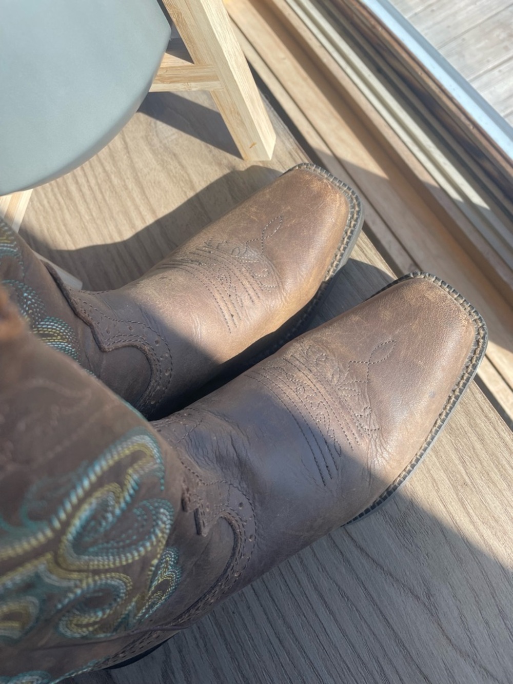 Justin Boots Brown Leather Western Boots with Embroidered Shaft - Picture 3 of 6